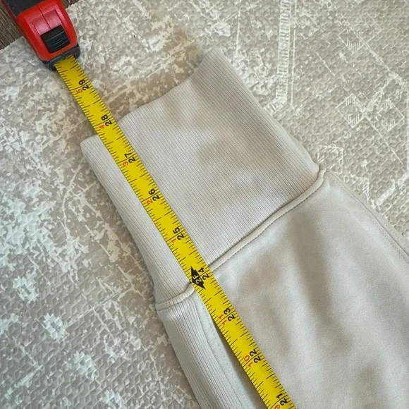 Athleta Venice Jogger Pants Light Beige Zipper Pockets Size S - Picture 8 of 8